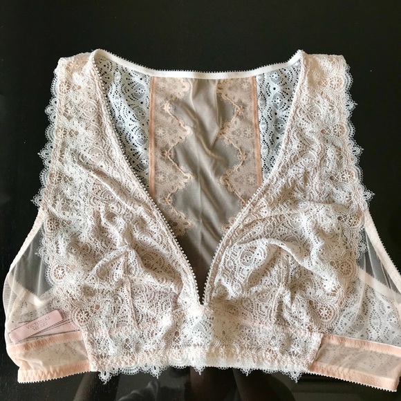 Victoria's Secret Other - Victoria Secret Bralette NWT